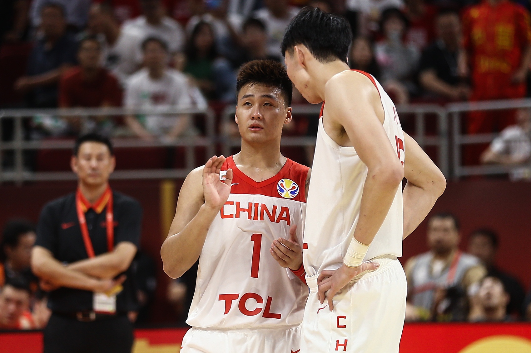 首钢官宣李楠挂帅 上次带赵睿周琦是2019世界杯