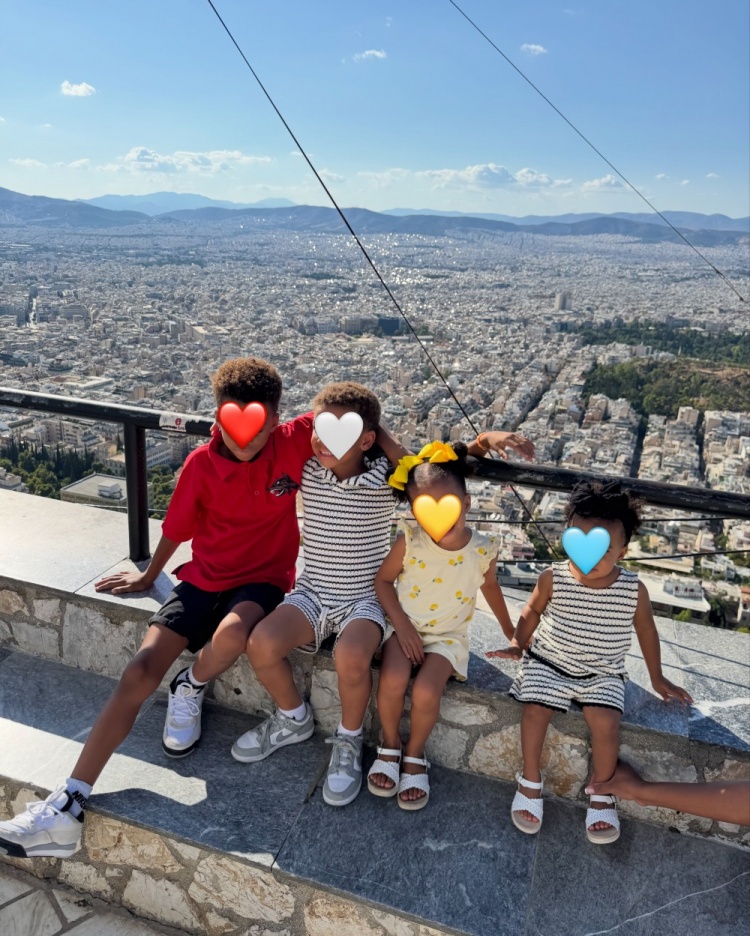 字母哥晒全家夏日出游照:属于我们一家人的夏天 字母哥晒全家夏日出游照:属于我们一家人的夏天