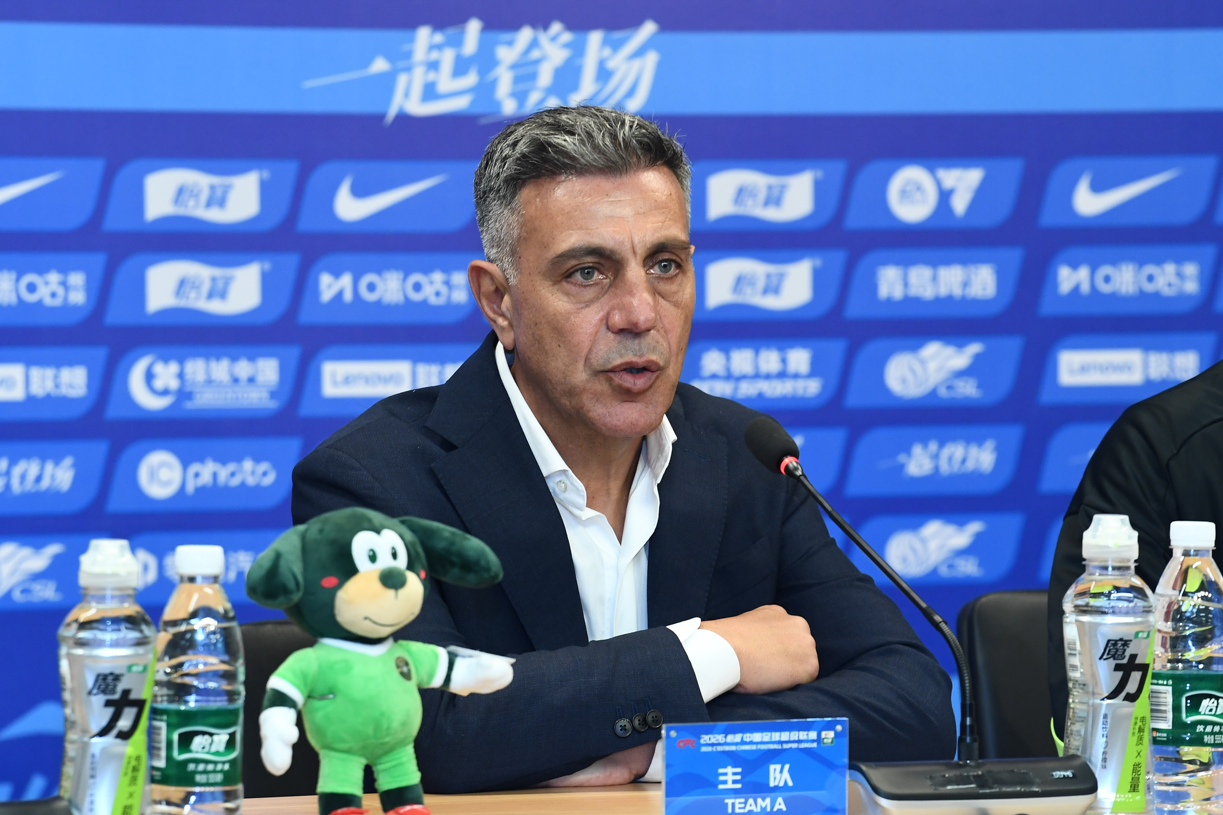 浙江主帅罗斯：希望在主场展现出求胜欲 会继续观察米特里策伤势