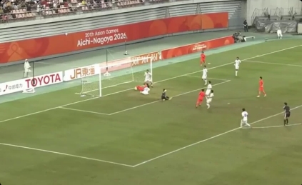 下半场带球入场！胡荷韬空位补射破门，U23国足2-0领先泰国