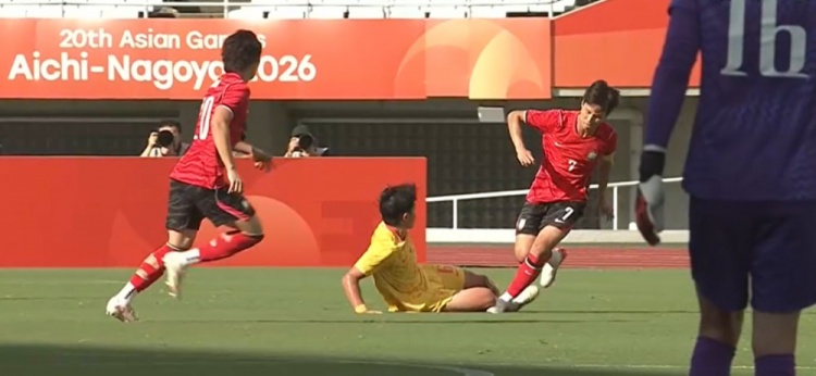 半场-U23国足1-1韩国U23 王钰栋单刀破门毛伟杰献助攻徐彬送角球 半场-U23国足1-1韩国U23 王钰栋单刀破门毛伟杰献助攻徐彬送角球
