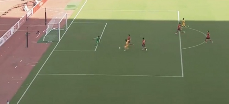 无缘亚运决赛!U23国足1-2韩国U23 王钰栋破门毛伟杰献助攻+伤退 无缘亚运决赛!U23国足1-2韩国U23 王钰栋破门毛伟杰献助攻+伤退