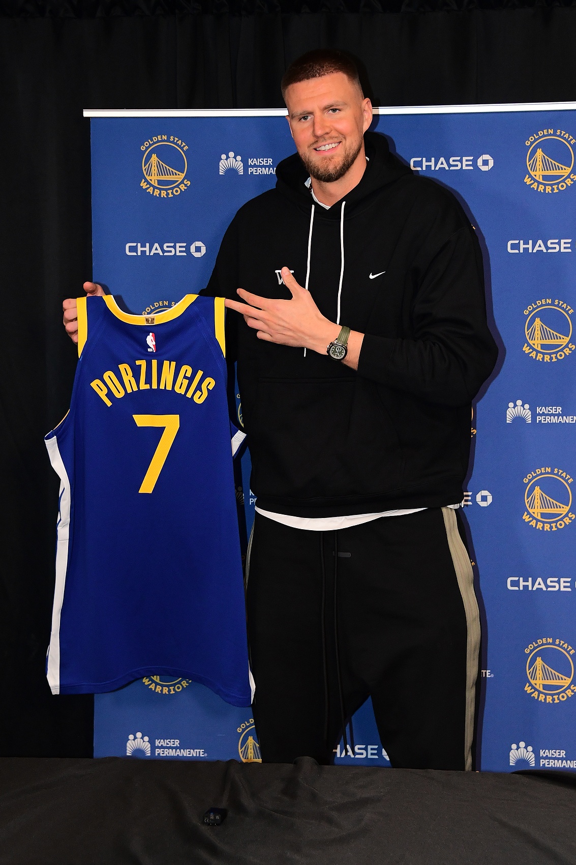 波津自评恢复六成 健康状态助其重拾比赛乐趣 静待库里复出