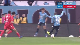 海港客场0-1不敌大连英博 阿奇姆彭制胜球助主队取赛季首胜 海港客场0-1不敌大连英博 阿奇姆彭制胜球助主队取赛季首胜