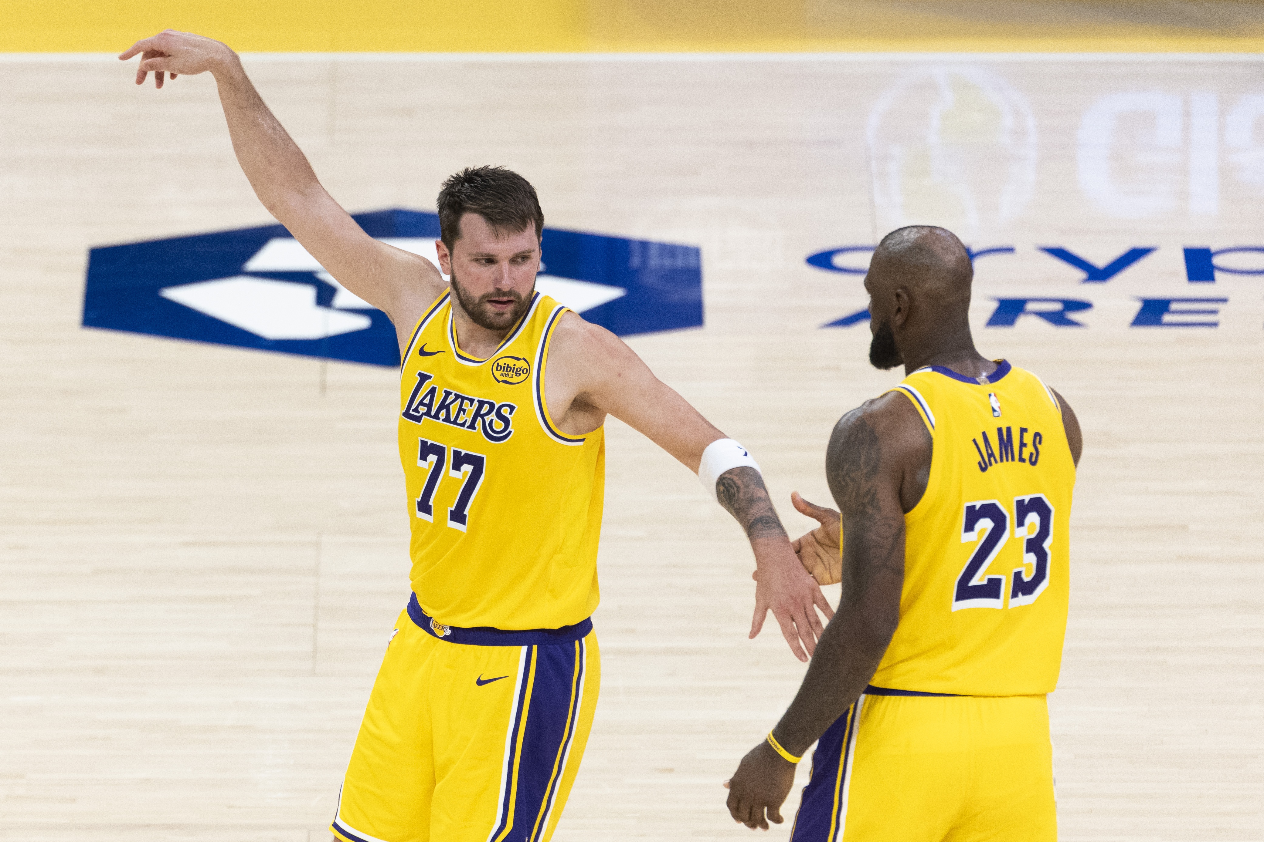 季后赛冲刺期东西部格局解析:哈登激活骑士进攻 火箭无控卫难题待解 季后赛冲刺期东西部格局解析:哈登激活骑士进攻 火箭无控卫难题待解