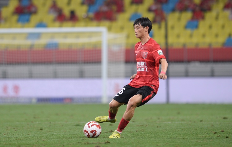 杨明洋谈茹萨磨合:沟通顺畅配合默契 蓉城客战重庆已充分准备 杨明洋谈茹萨磨合:沟通顺畅配合默契 蓉城客战重庆已充分准备