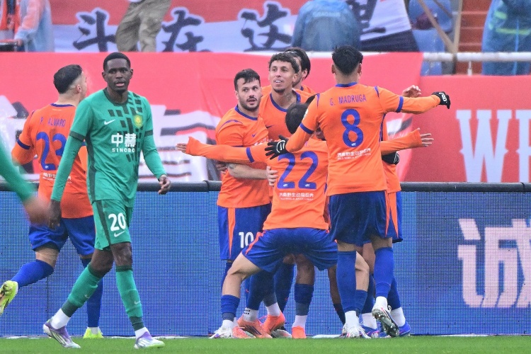 泰山客场0-4惨败玉昆 媒体人直指新外籍助教莫雷诺为失利主因