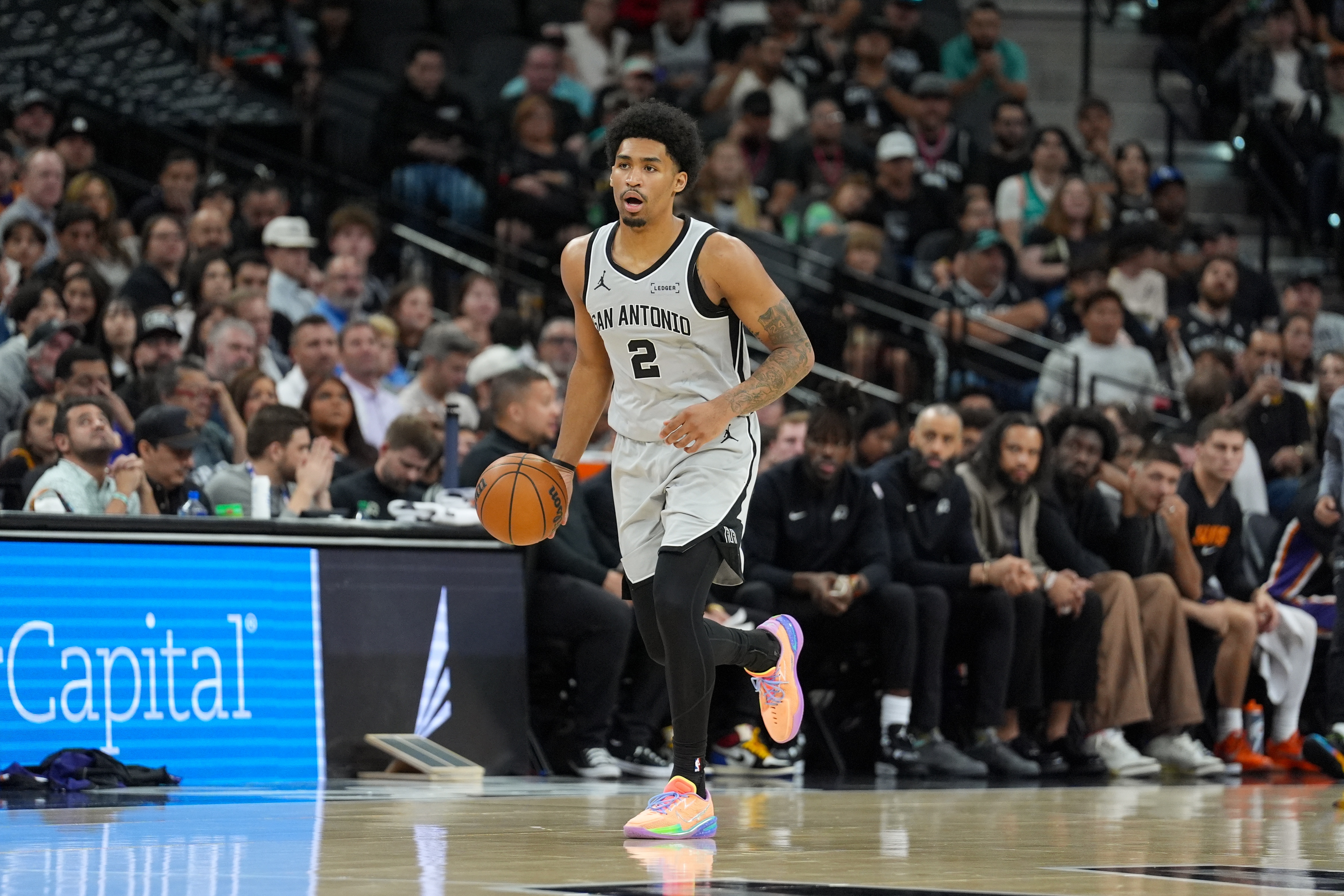 新秀首秀数据全览 弗拉格40.5分钟空砍准三双 哈珀24分领衔得分榜